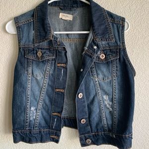 Jean Vest, S